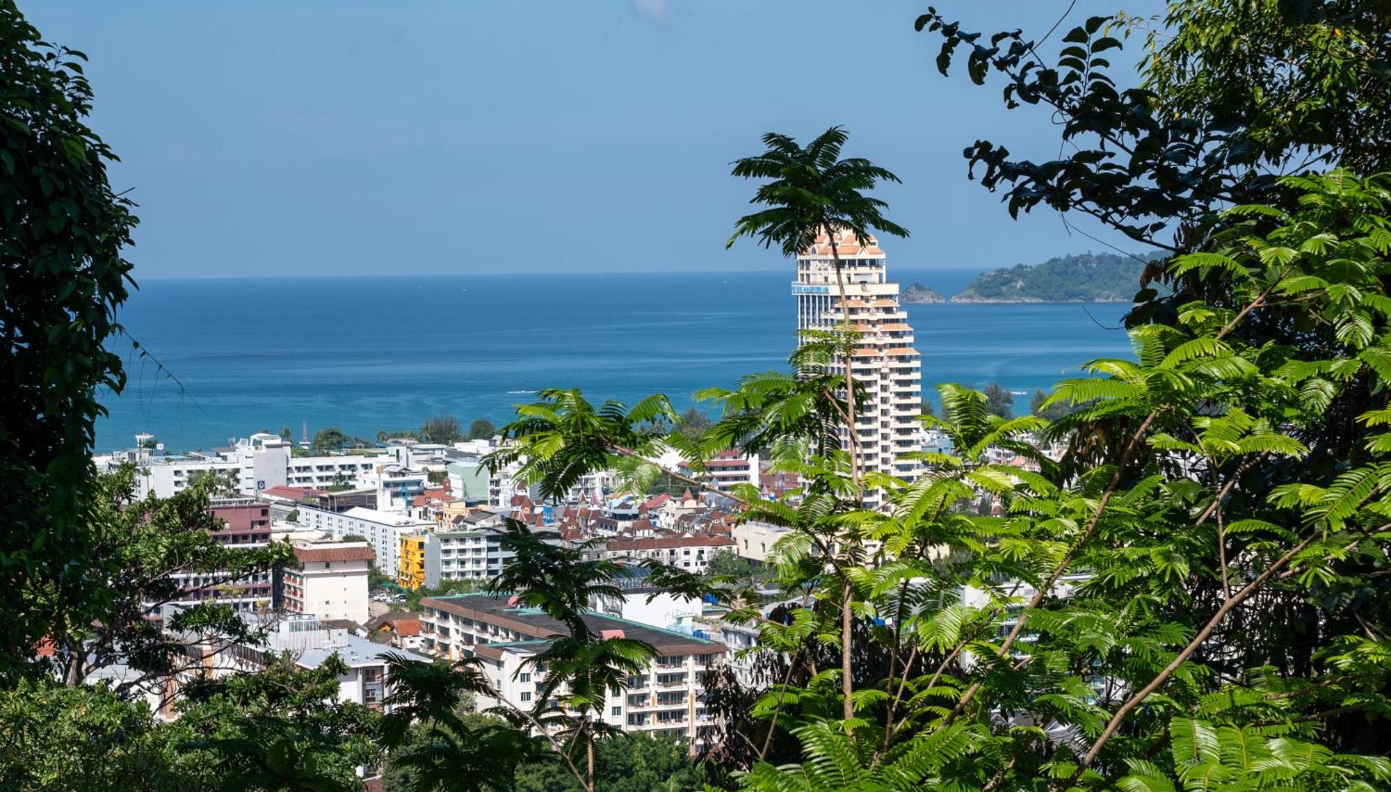 Baiyok Villa Seaview And Edge Pool Patong Exterior photo